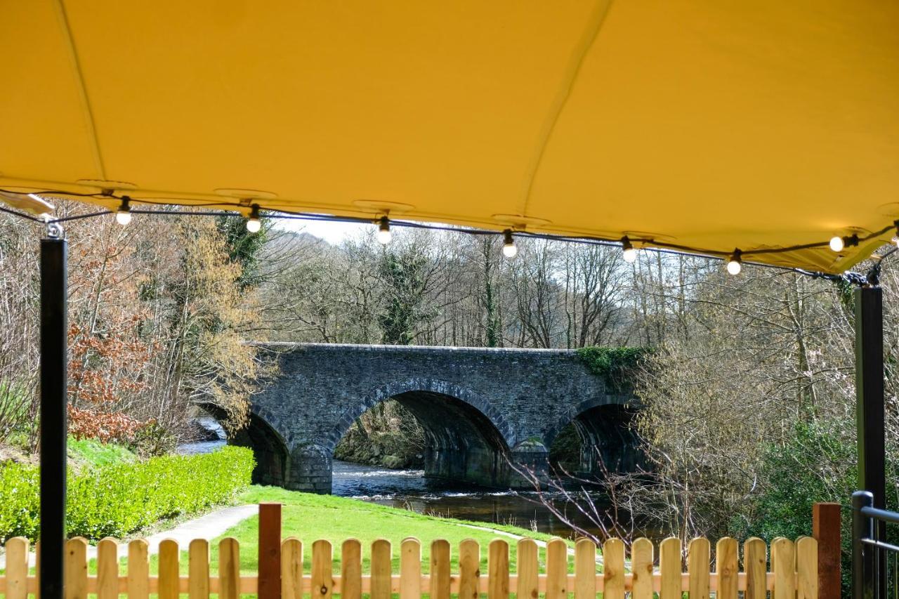 The Lodge At Woodenbridge 애클로 외부 사진